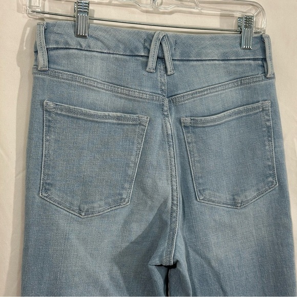 Good American Women’s Jeans Size 4 / 27 Light Wash Flare Raw Hem Stretch Denim - Picture 4 of 6